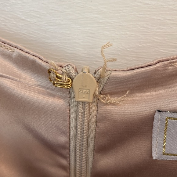 NWT Oh Polly Cut ‘Em Off Satin Bodycon Midi Dress in Beige, Size 0 - Picture 14 of 17